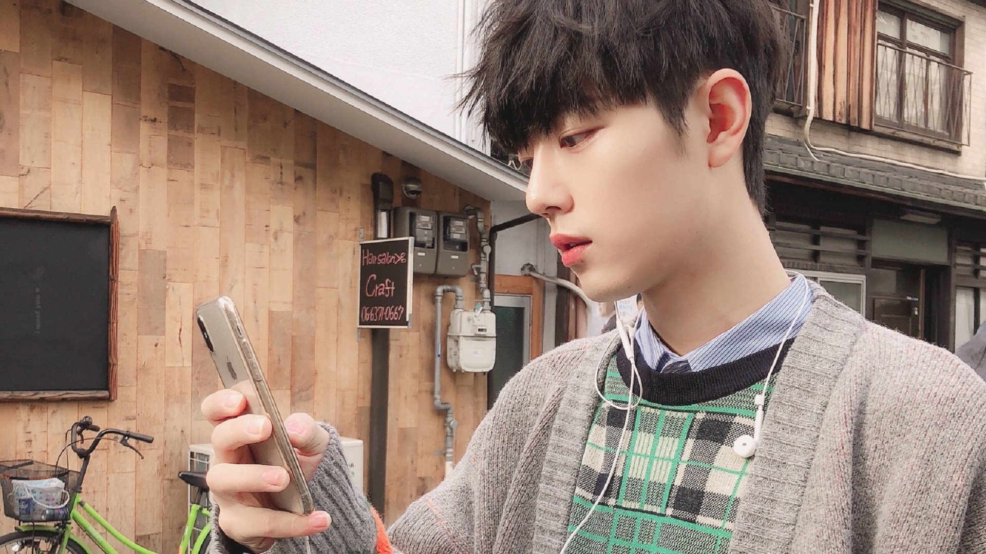 熊猫体育app-职业球员伤病康复机制是否足够专业，足球运动员康复